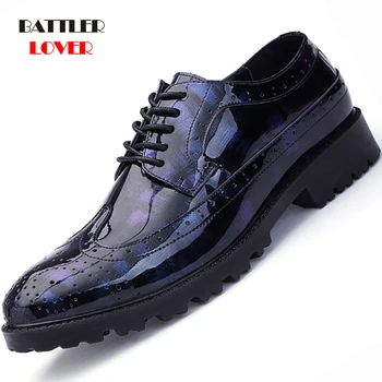 črna modra kul desinger brogue oxford čevlji za moške italijanski formalno dvorana obleko obutev nov moški lakasto usnje stanovanj čevlji